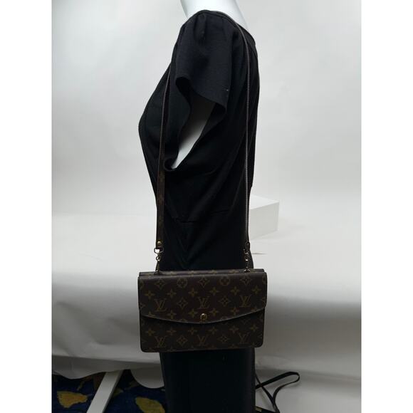 Louis Vuitton LV Monogram Pochette Double Rabat Thin Shoulder Bag - Picture 14 of 14